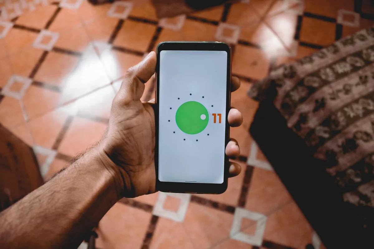 Android phone streaming IPTV content